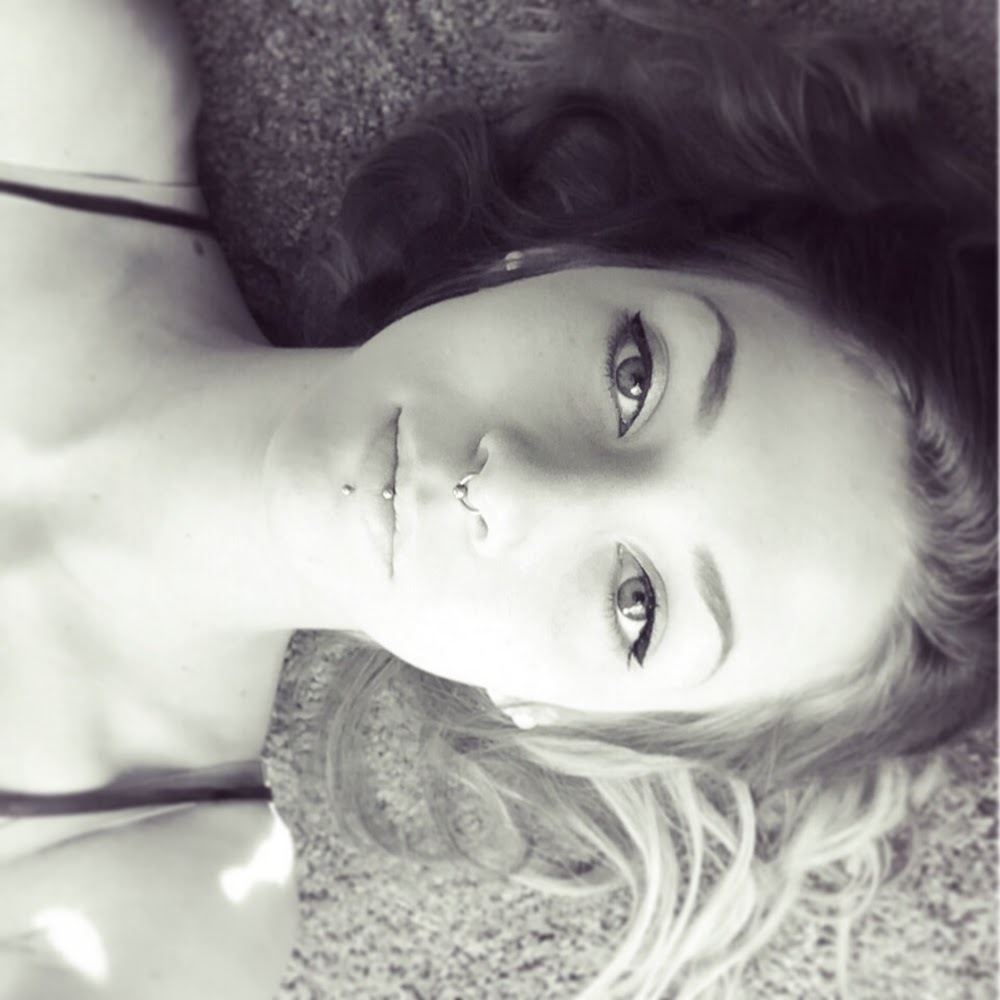 Meet your Posher, Zoe